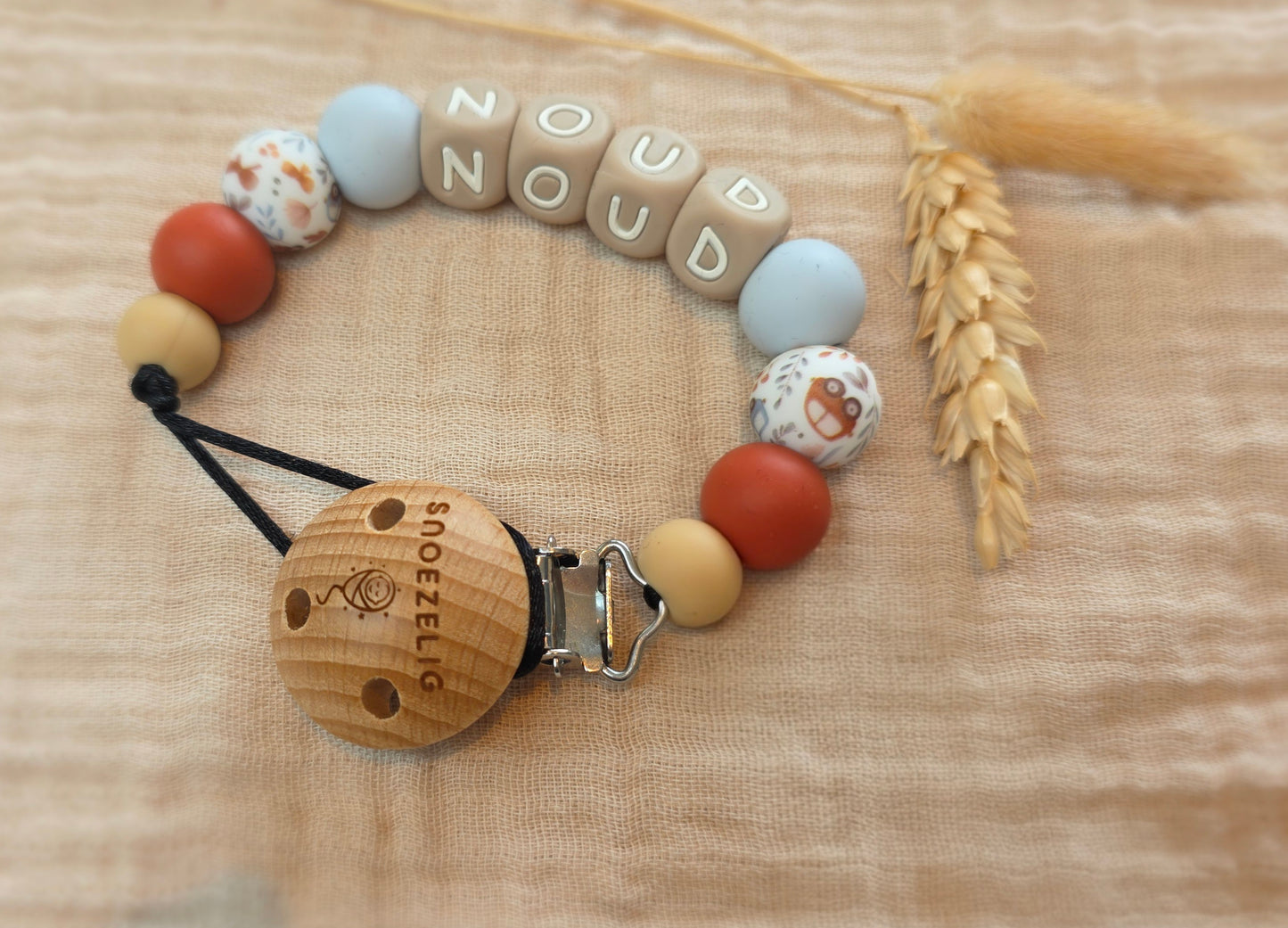Speenkoord met naam - hout & siliconen