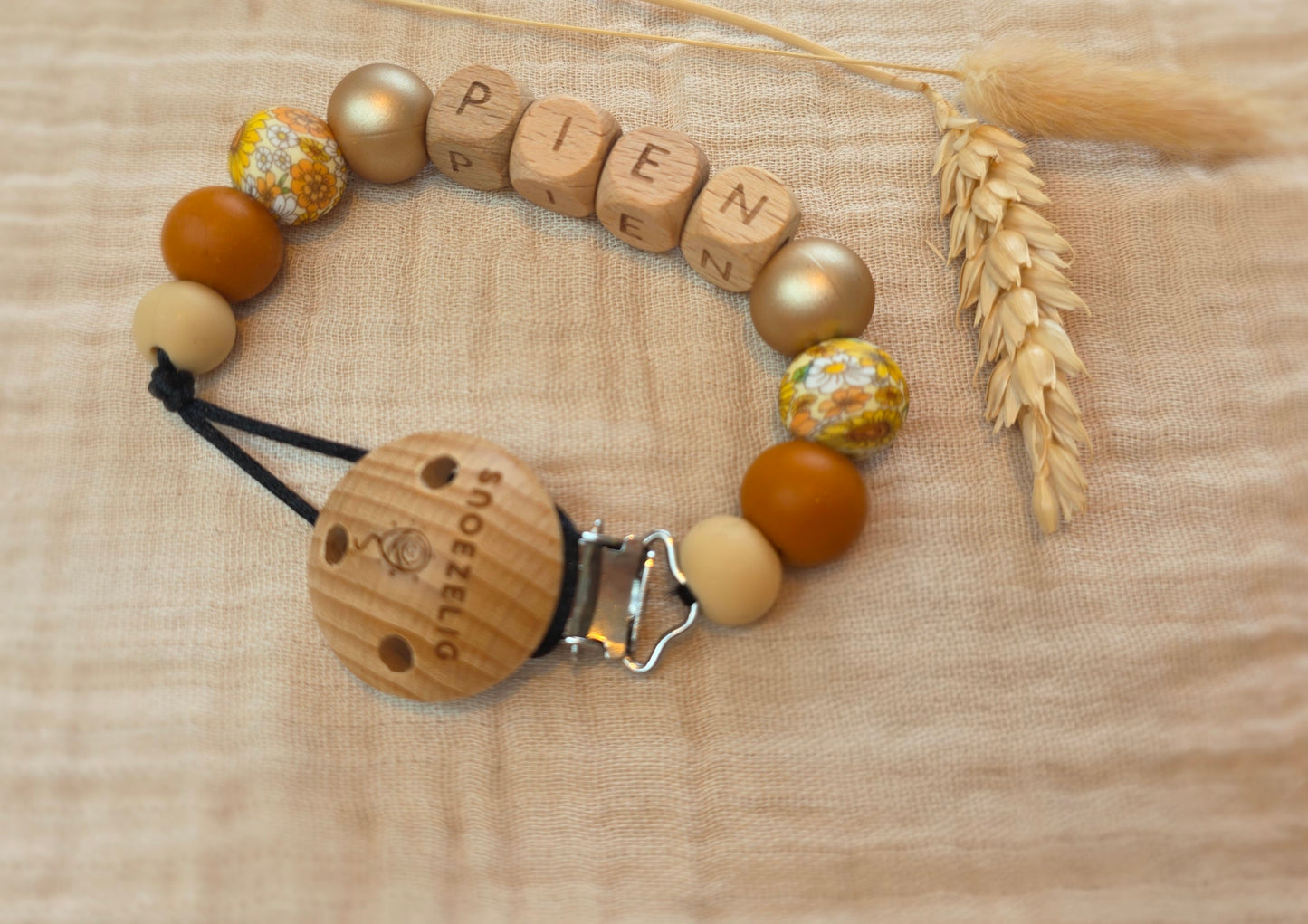Speenkoord met naam - hout & siliconen