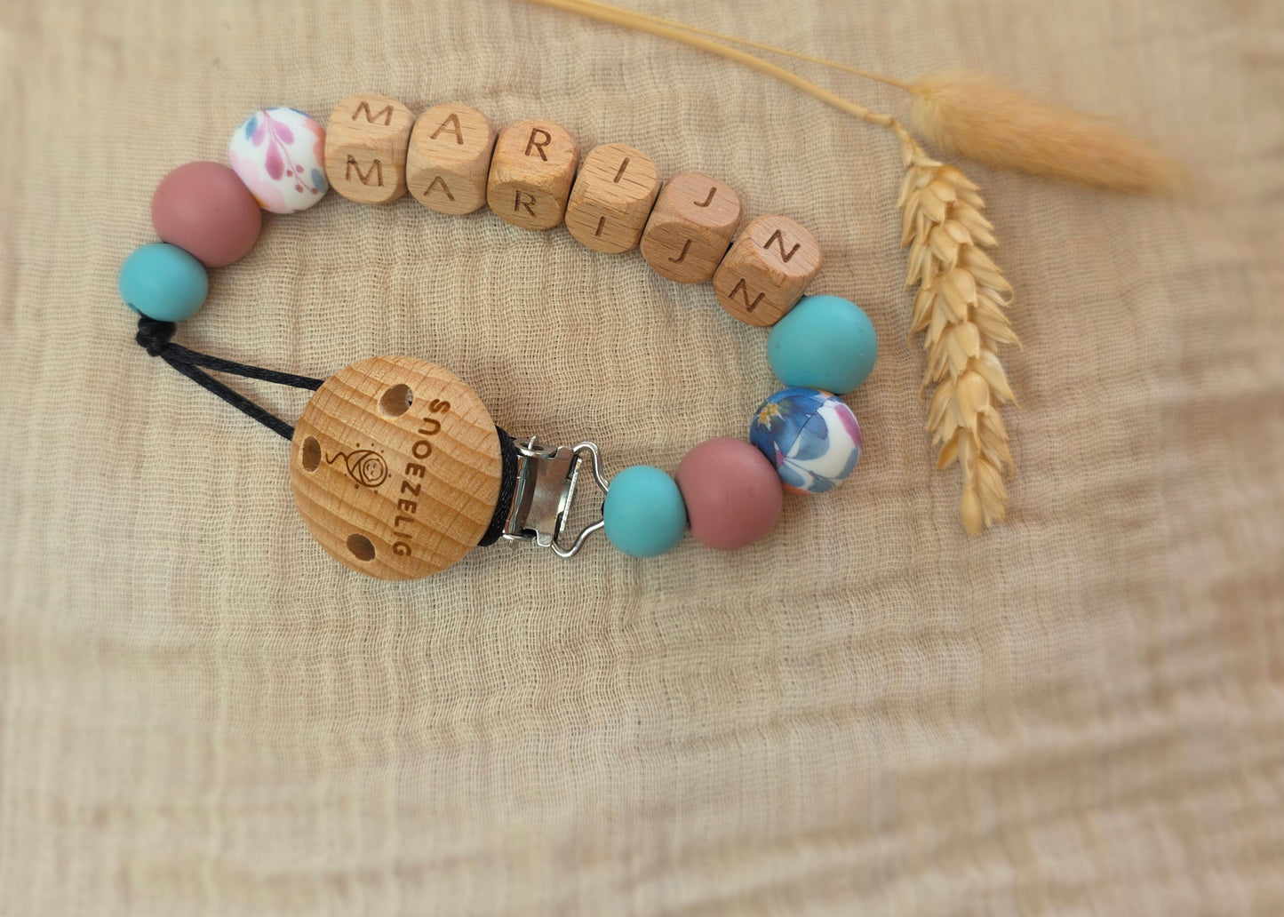 Speenkoord met naam - hout & siliconen