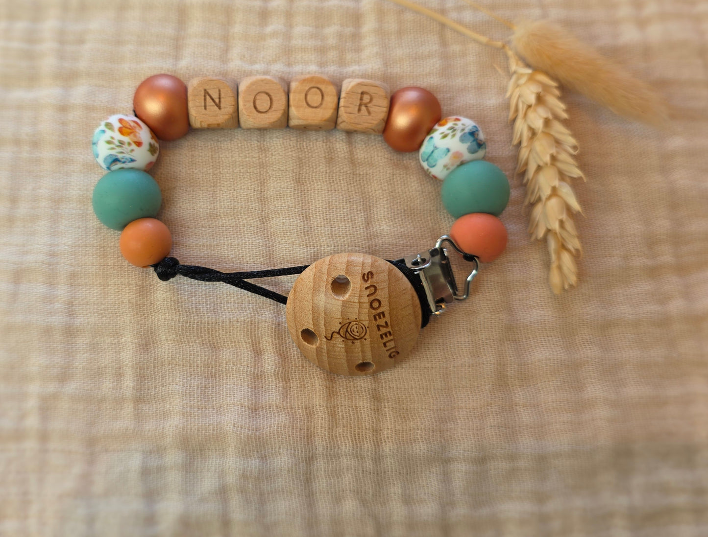 Speenkoord met naam - hout & siliconen
