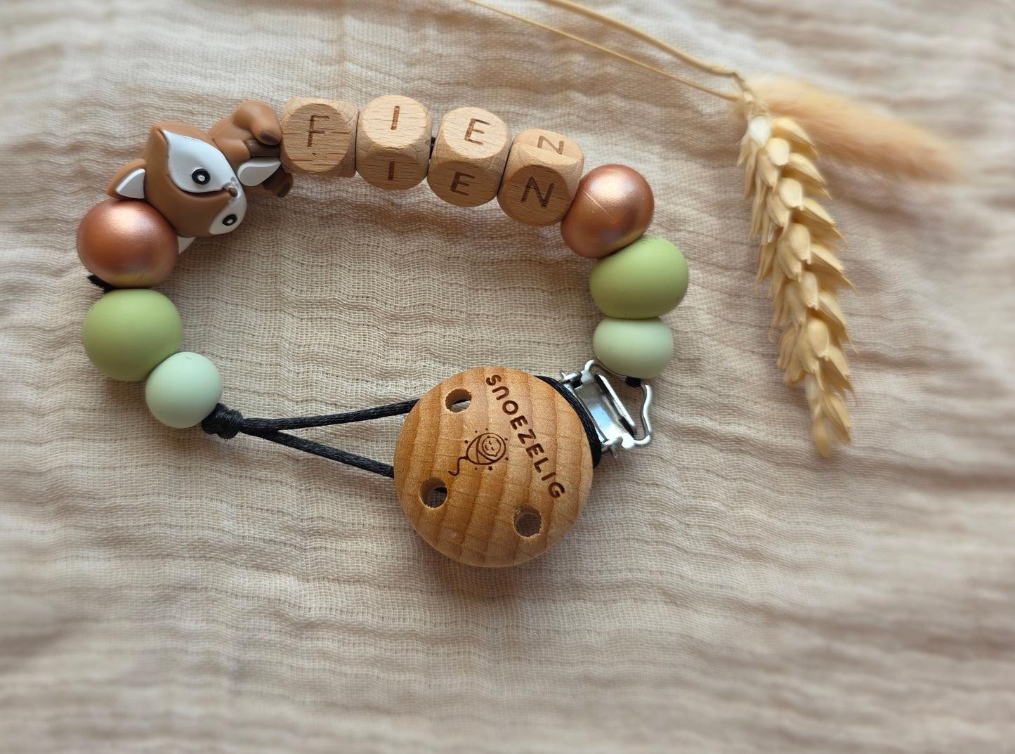 Speenkoord met naam siliconen en hout forest fox gepersonaliseerd
