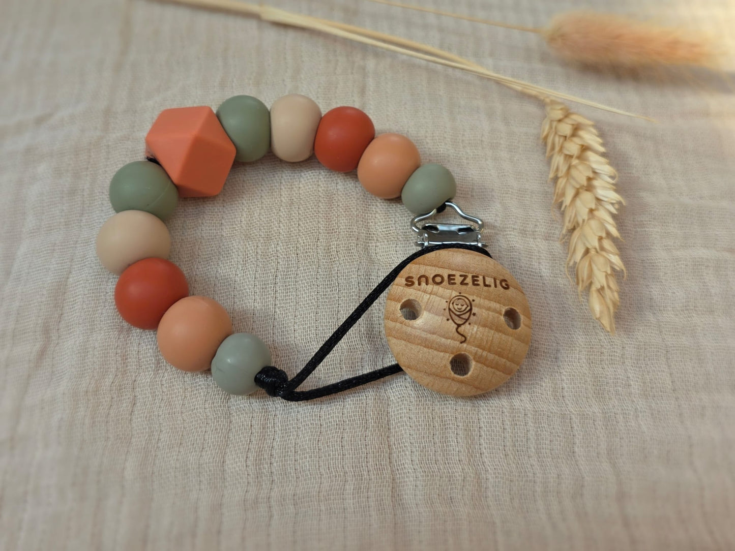 Speenkoord met naam aarde Snoezelig