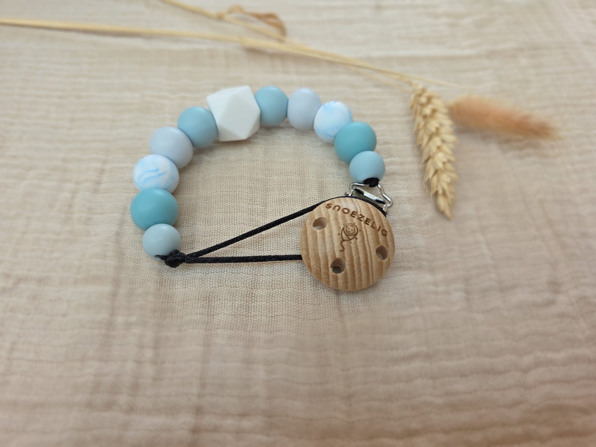 Speenkoord met naam frozen Snoezelig