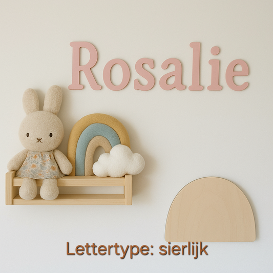 Houten wanddecoratie met naam lettertype sierlijk