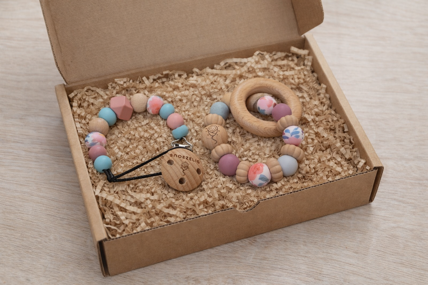 Cadeaupakket Mini • Bijtring & speenkoord (met naam)